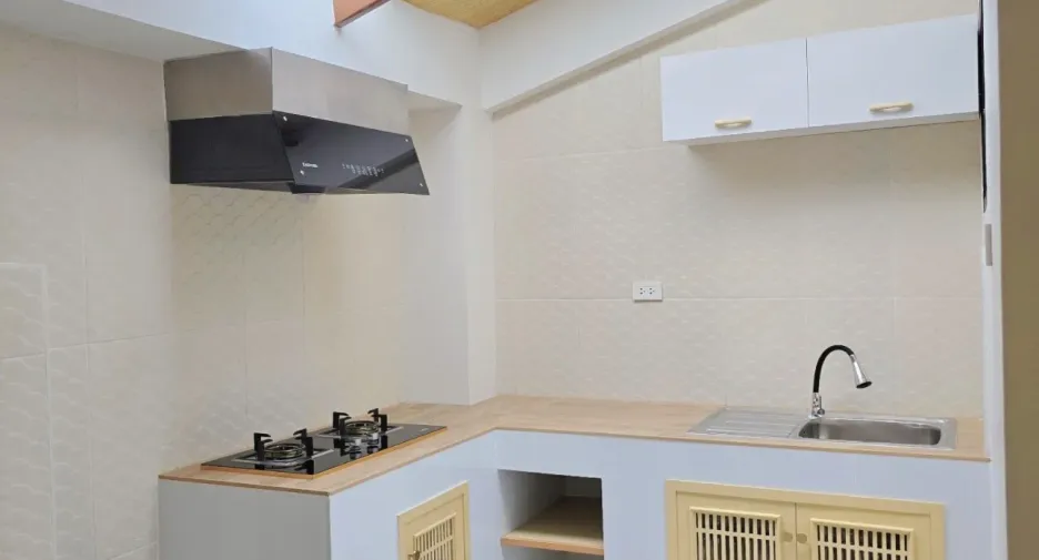 For sale 2 bedrooms townhouse in San Kamphaeng, Chiang Mai