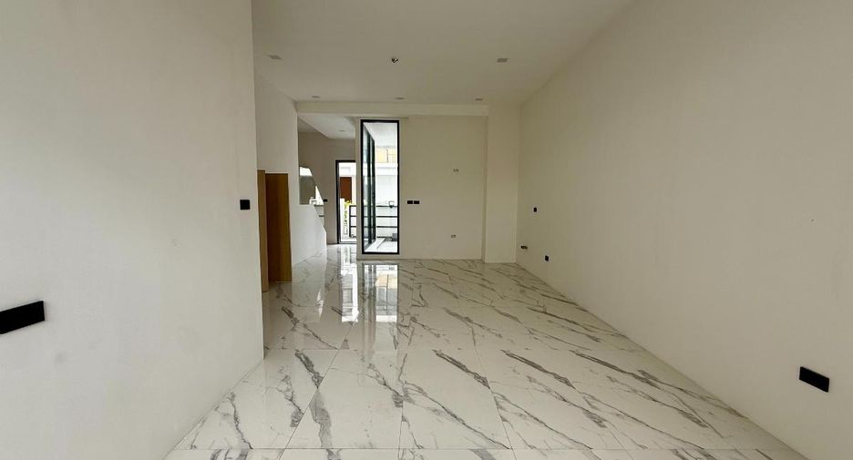 À vendre 4 chambres maison à Bang Lamung, Chonburi