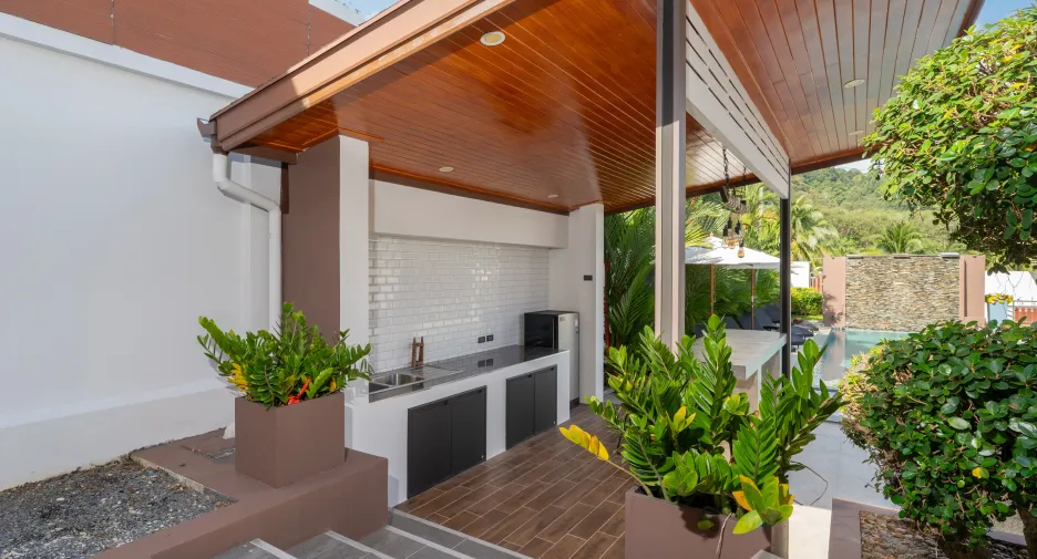 For rent 5 ベッドルーム house in Mueang Phuket, Phuket