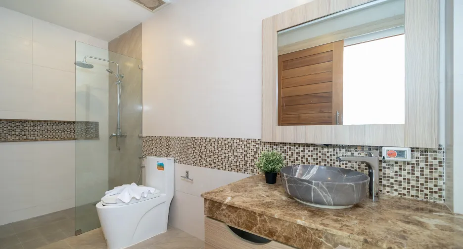 For rent 5 ベッドルーム house in Mueang Phuket, Phuket