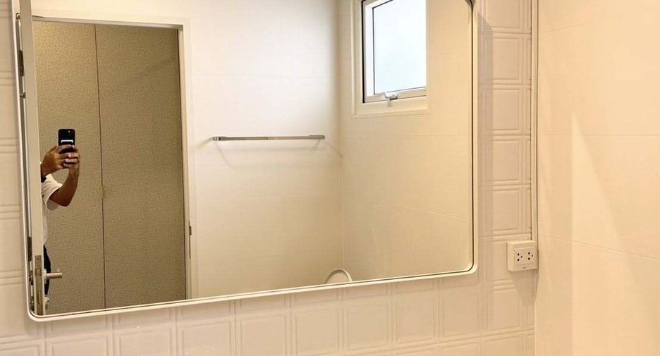 For rent 4 bedrooms house in Bang Phli, Samut Prakan
