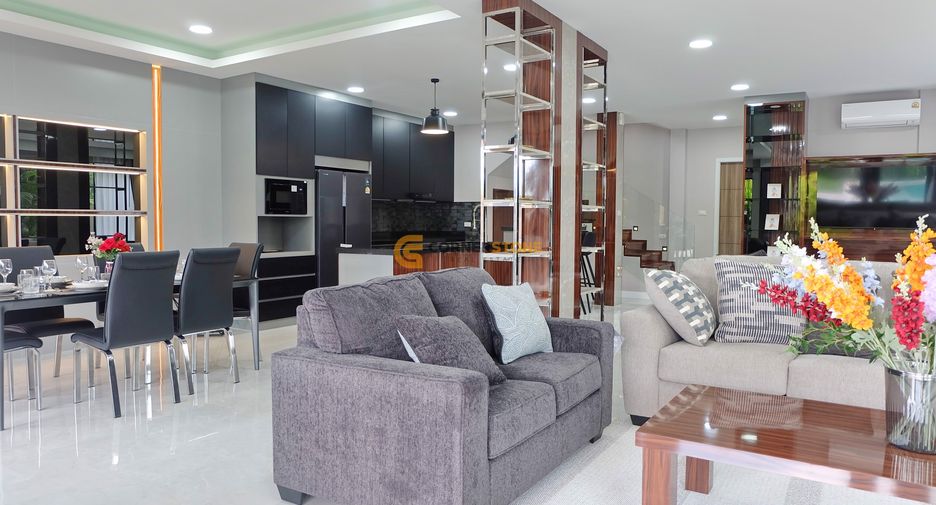 Haus zum Kauf mit 4 Zimmer in Bang Lamung, Chonburi