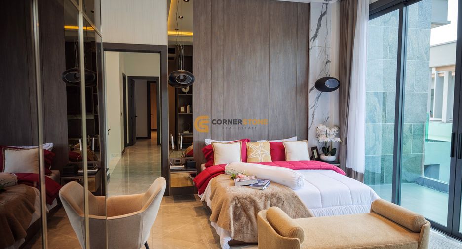 For sale 5 bedrooms house in Bang Lamung, Chonburi