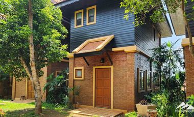 出售 1 卧室 联排别墅 在 Mae Rim, Chiang Mai