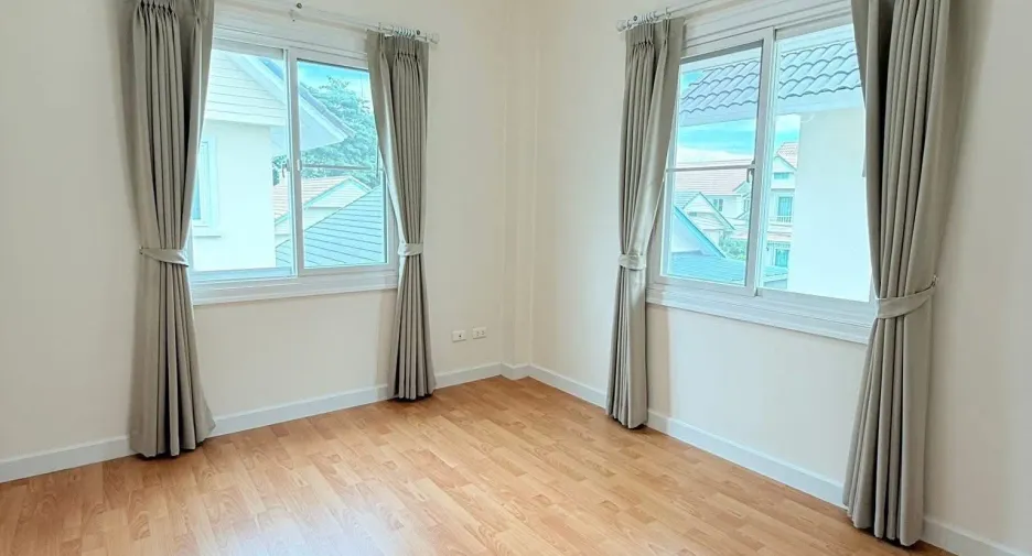 For rent 4 bedrooms house in Mae Rim, Chiang Mai