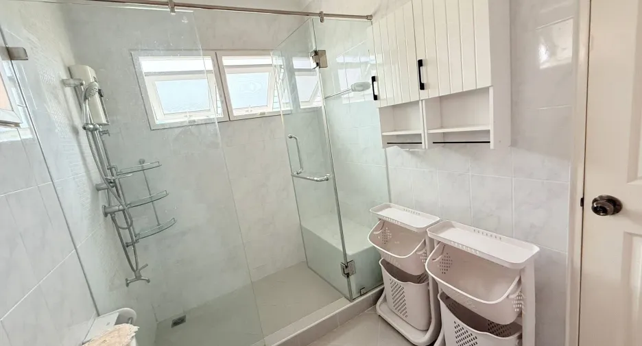 For rent 4 bedrooms house in Mae Rim, Chiang Mai