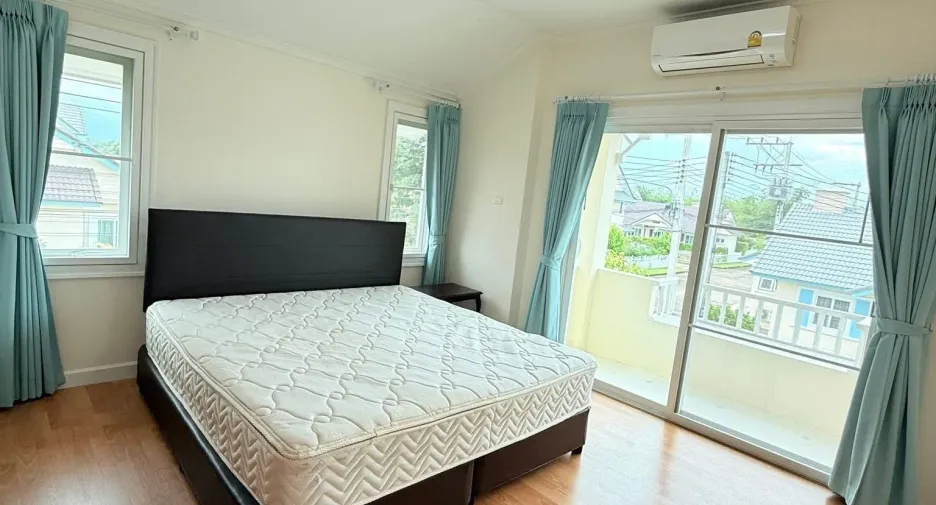 For rent 4 bedrooms house in Mae Rim, Chiang Mai