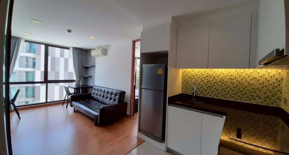 For rent 1 bed condo in Khlong Toei, Bangkok
