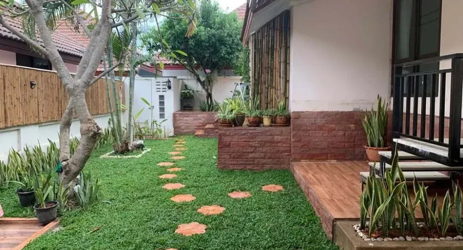 For sale 4 bedrooms villa in Hua Hin, Prachuap Khiri Khan