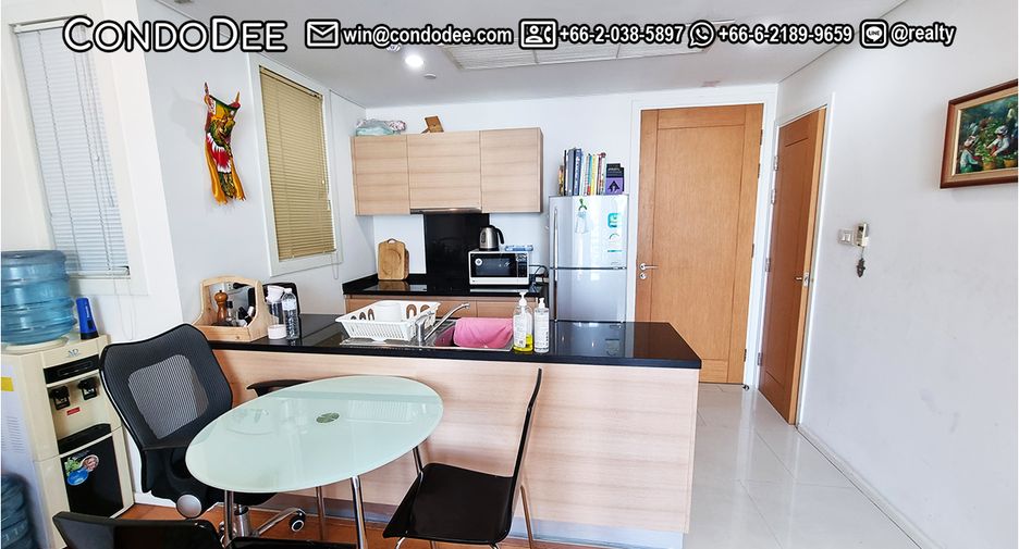 For sale 1 bed condo in Watthana, Bangkok