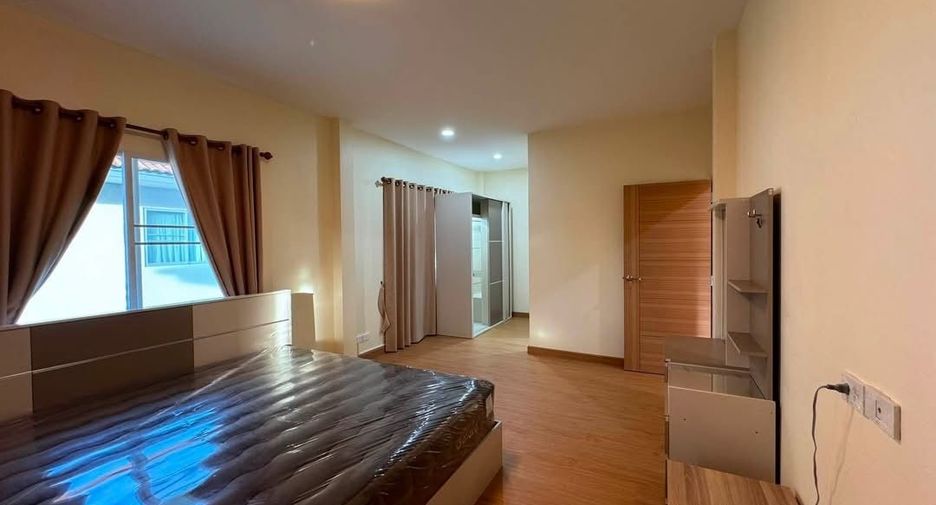 For rent 3 bedrooms house in San Sai, Chiang Mai