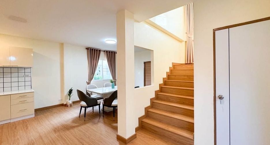 For rent 3 bedrooms house in San Sai, Chiang Mai