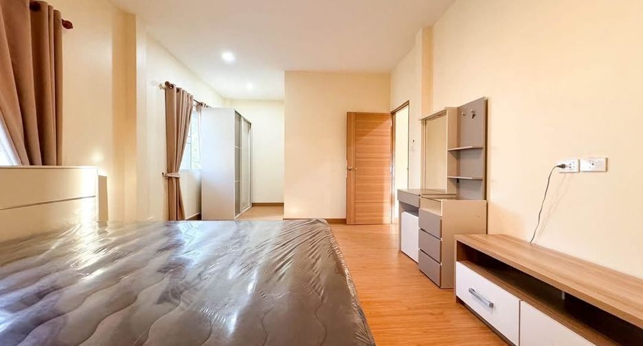 For rent 3 bedrooms house in San Sai, Chiang Mai