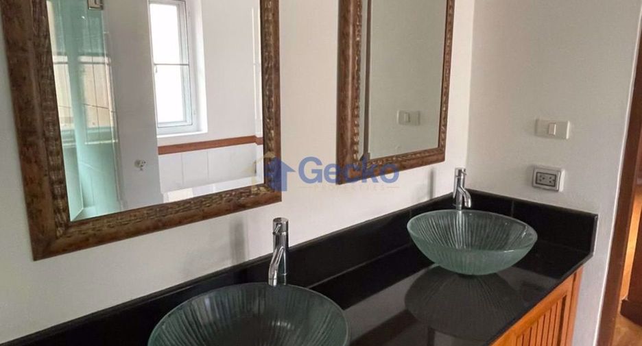 For rent 5 bedrooms house in Bang Lamung, Chonburi