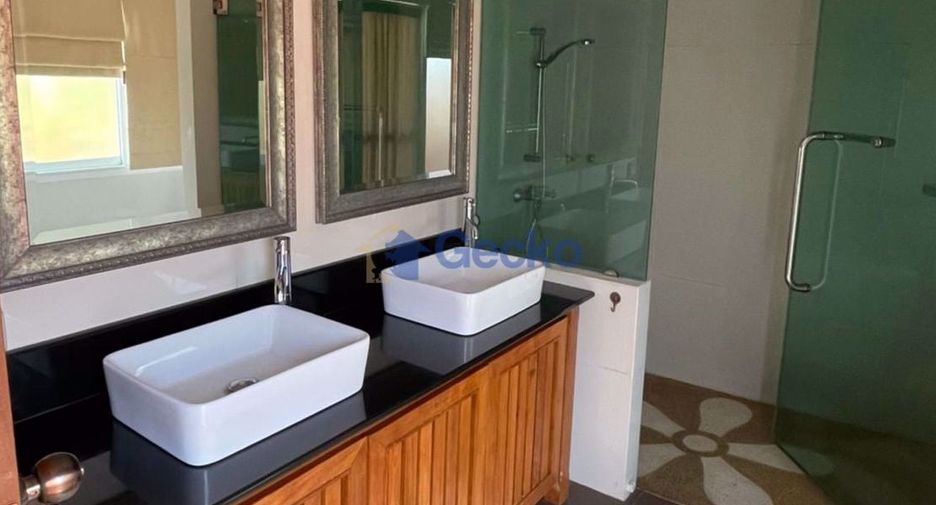 For rent 5 bedrooms house in Bang Lamung, Chonburi