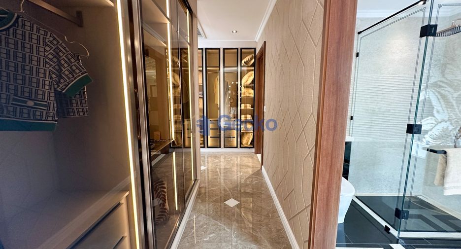 For sale 3 bedrooms condo in Bang Lamung, Chonburi