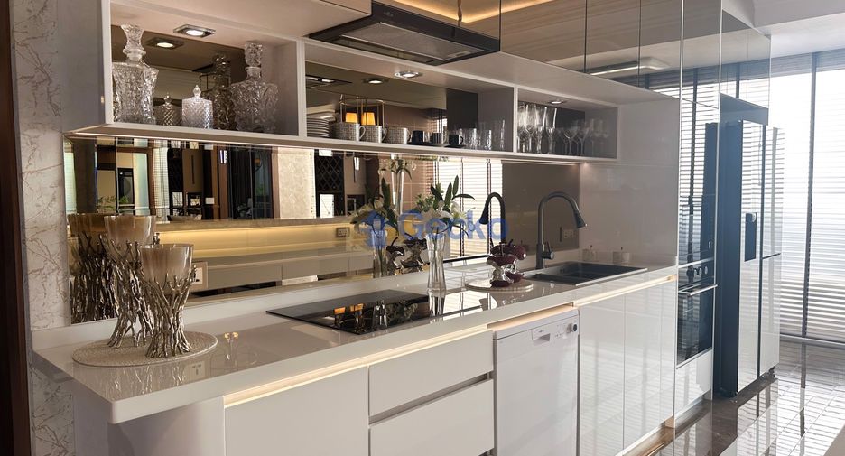 For sale 3 bedrooms condo in Bang Lamung, Chonburi