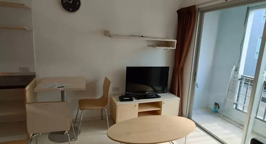 For sale and for rent studio condo in Phra Khanong, Bangkok