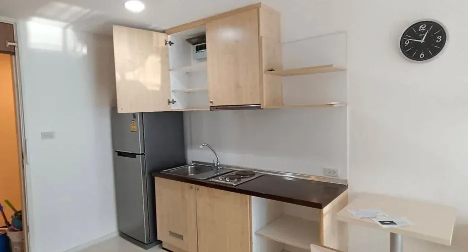 For sale and for rent studio condo in Phra Khanong, Bangkok