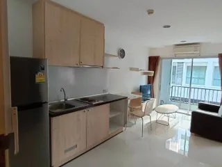 À vendre et à louer studio condo à Phra Khanong, Bangkok