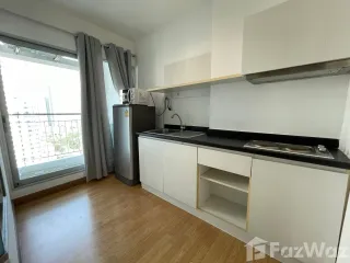 Wohnung zur Miete mit Studio in Khlong Toei, Bangkok