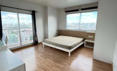 For sale 3 bedrooms condo in Bang Phlat, Bangkok