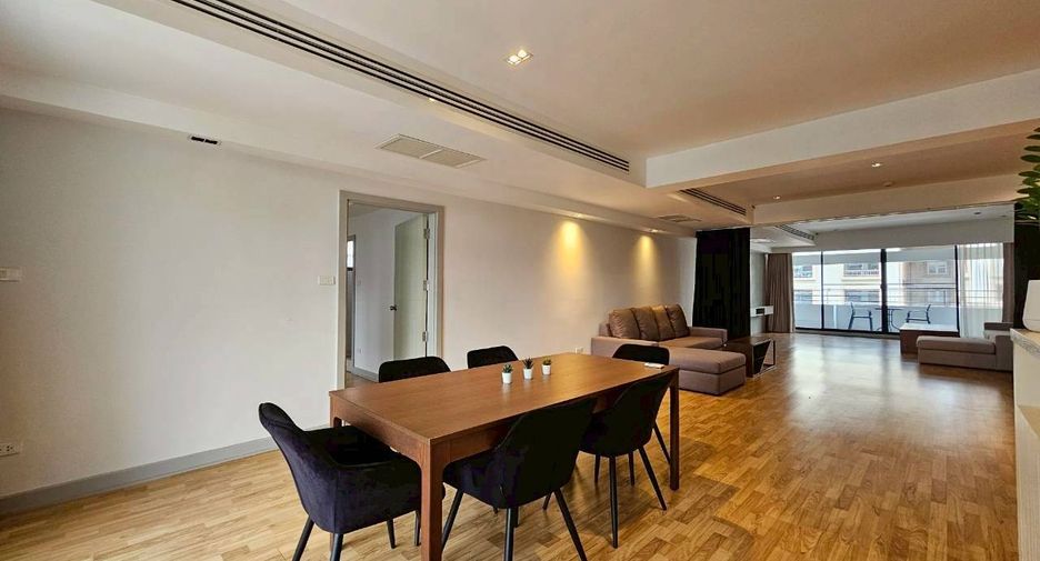 For rent 3 bedrooms condo in Watthana, Bangkok