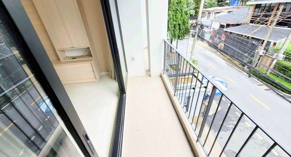 Condo en alquiler de 3 habitaciones en Khlong Toei, Bangkok