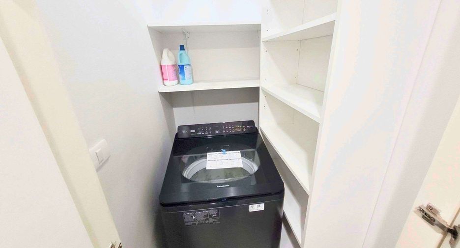 Condo en alquiler de 3 habitaciones en Khlong Toei, Bangkok