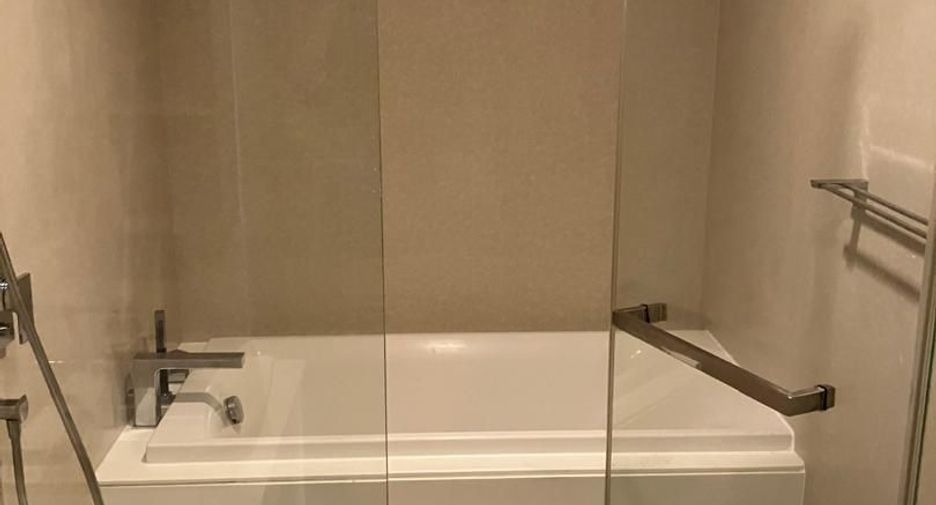 Condo en venta y en alquiler de 1 habitaciones en Khlong Toei, Bangkok
