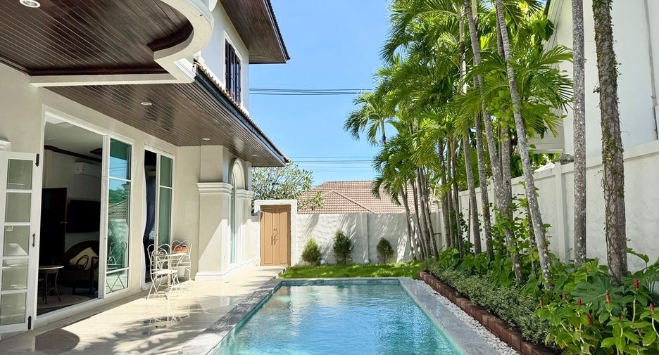 À louer 3 chambres villa à Mueang Phuket, Phuket
