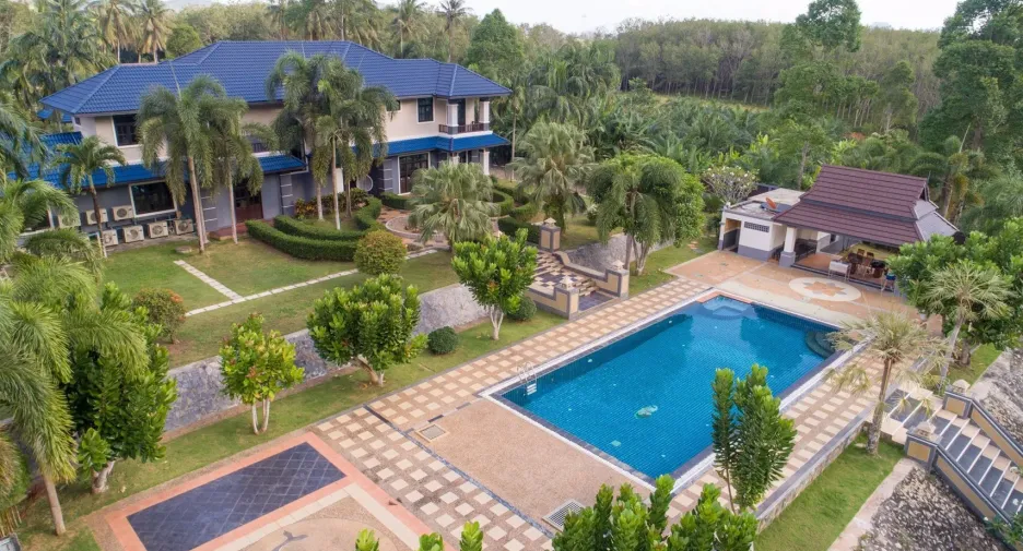 Villa en venta y en alquiler de 5 habitaciones en Mueang Krabi, Krabi