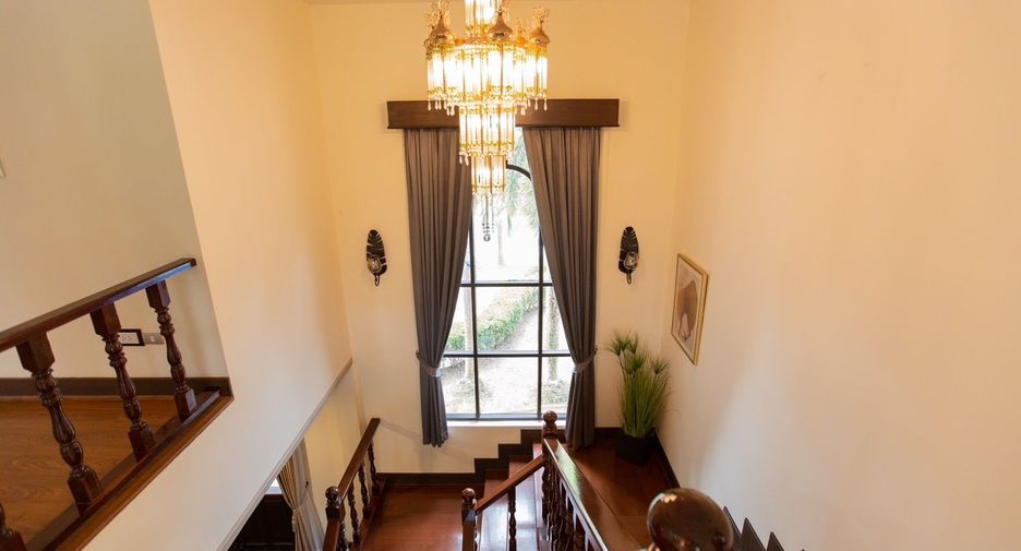Villa en venta y en alquiler de 5 habitaciones en Mueang Krabi, Krabi