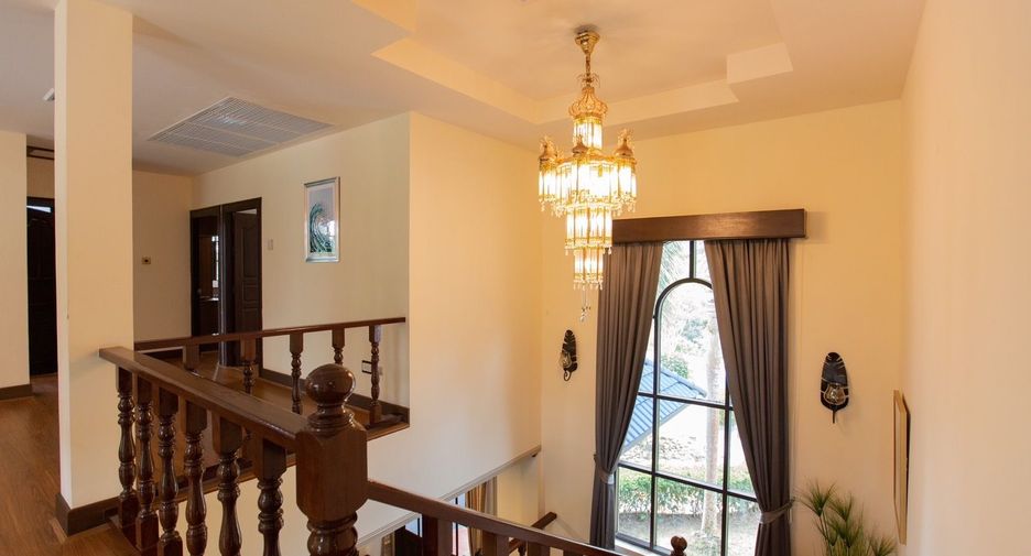 Villa en venta y en alquiler de 5 habitaciones en Mueang Krabi, Krabi