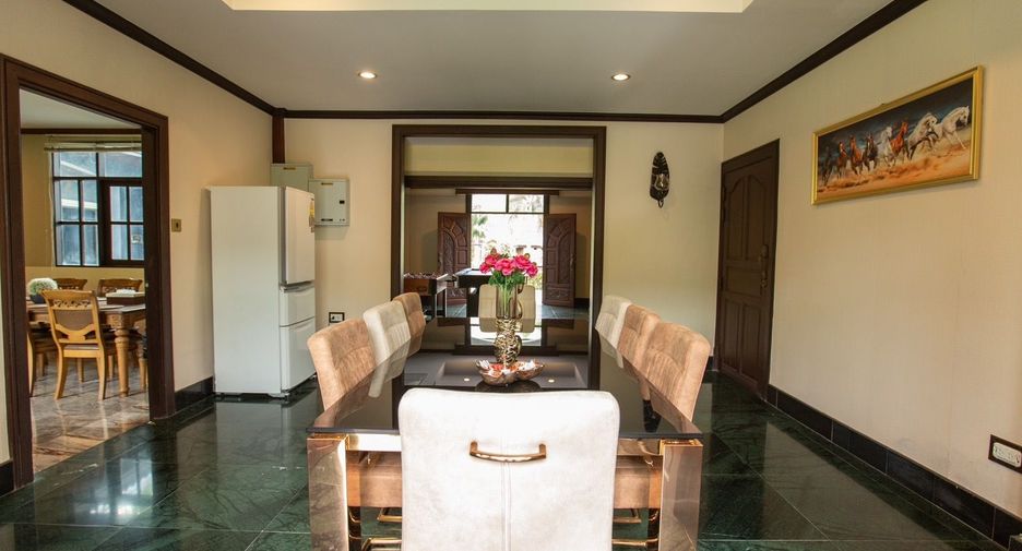 Villa en venta y en alquiler de 5 habitaciones en Mueang Krabi, Krabi