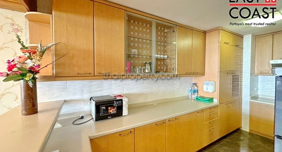 For sale 3 bedrooms condo in Bang Lamung, Chonburi