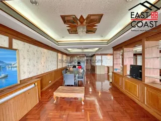 For sale 3 ベッドルーム condo in Bang Lamung, Chonburi