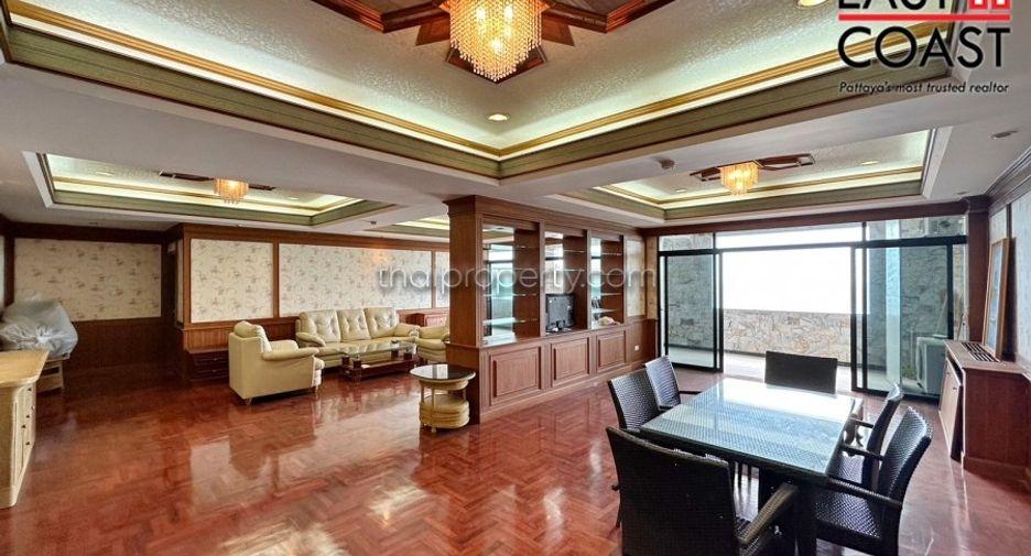 For sale 3 bedrooms condo in Bang Lamung, Chonburi