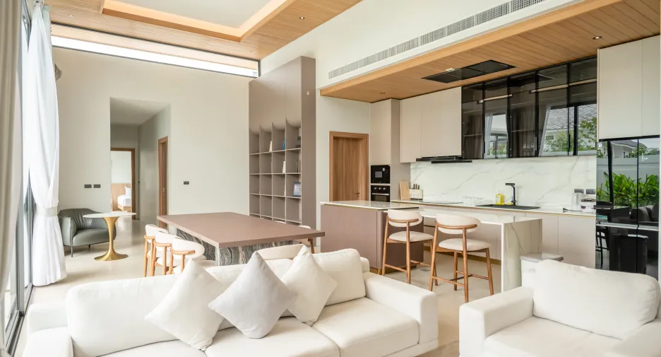 For rent 4 bedrooms villa in Mueang Phuket, Phuket