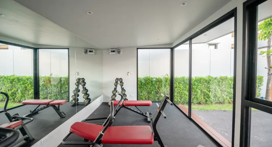 For rent 4 bedrooms villa in Mueang Phuket, Phuket
