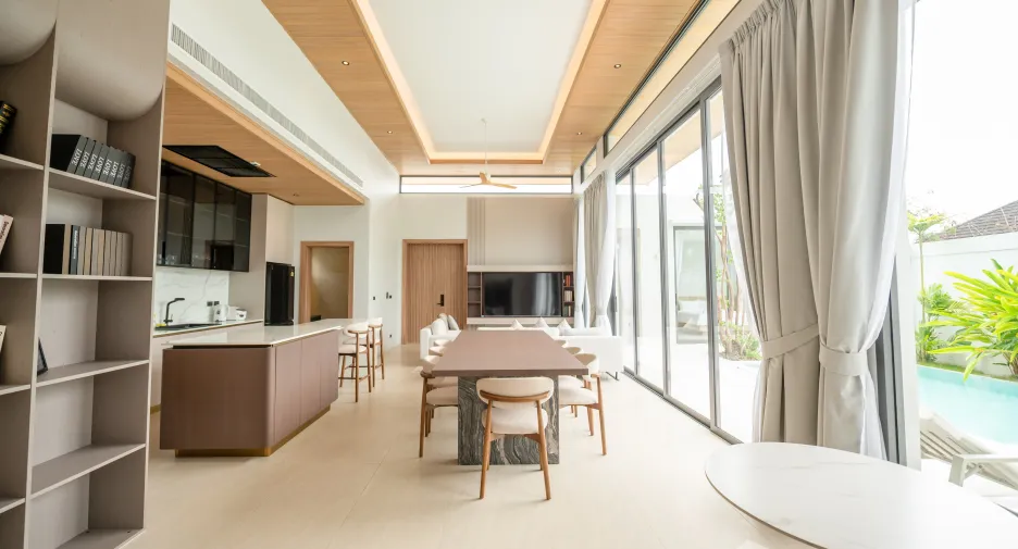 For rent 4 bedrooms villa in Mueang Phuket, Phuket