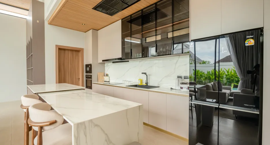 For rent 4 bedrooms villa in Mueang Phuket, Phuket