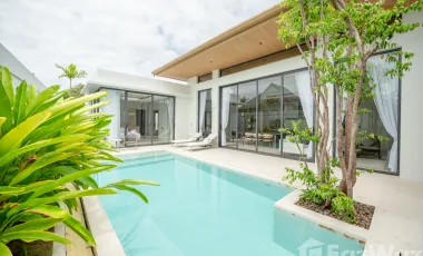 For rent 4 bedrooms villa in Mueang Phuket, Phuket