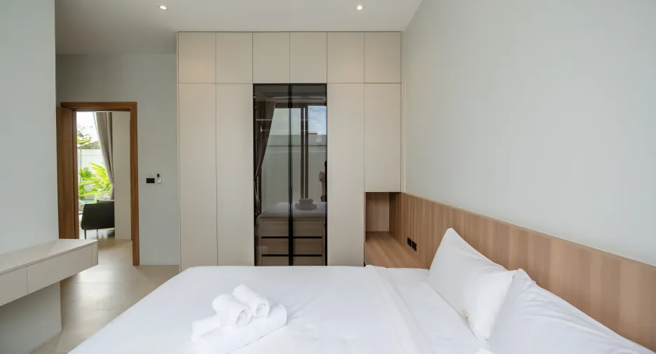 For rent 4 bedrooms villa in Mueang Phuket, Phuket