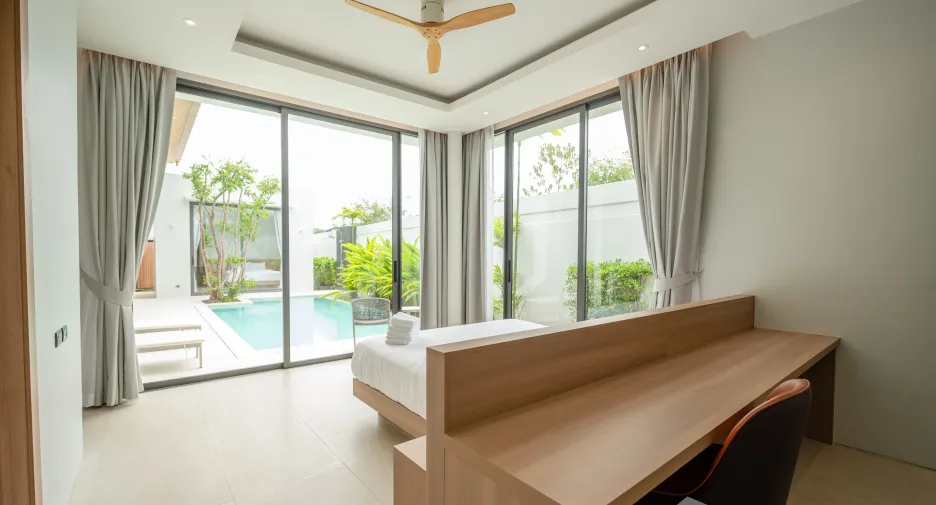 For rent 4 bedrooms villa in Mueang Phuket, Phuket