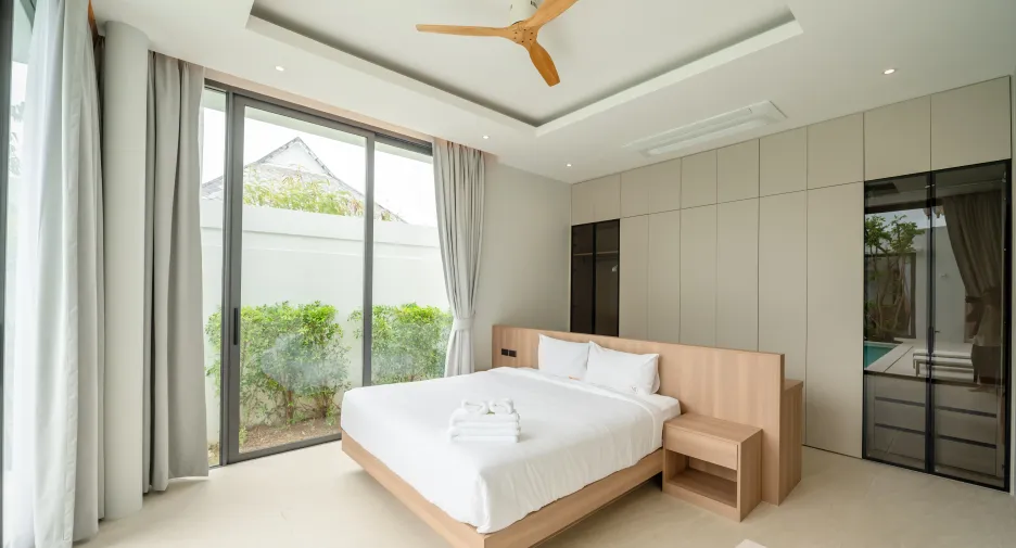 For rent 4 bedrooms villa in Mueang Phuket, Phuket
