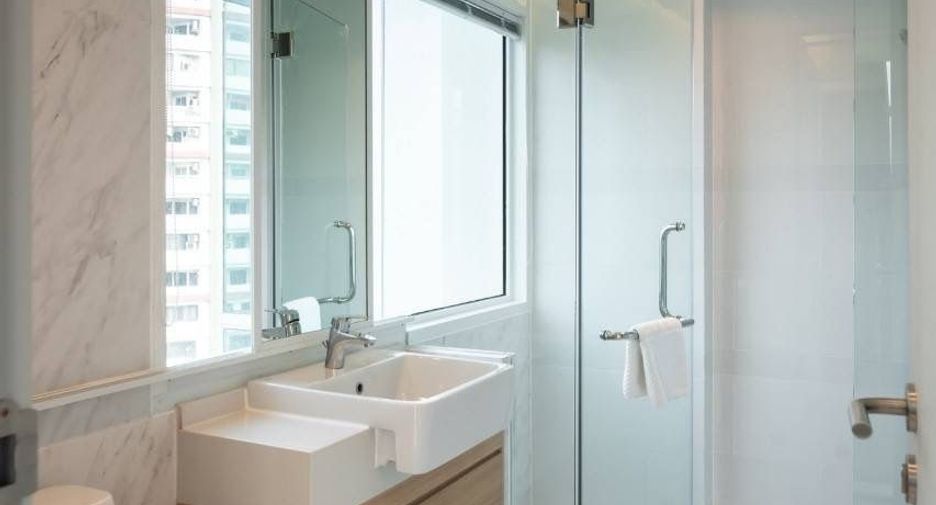 For rent 3 bedrooms condo in Watthana, Bangkok