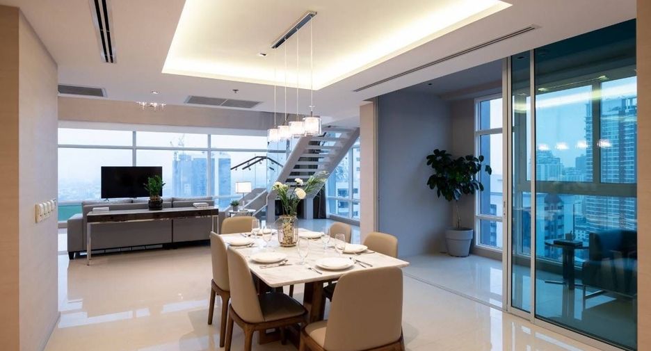For rent 3 bedrooms condo in Watthana, Bangkok