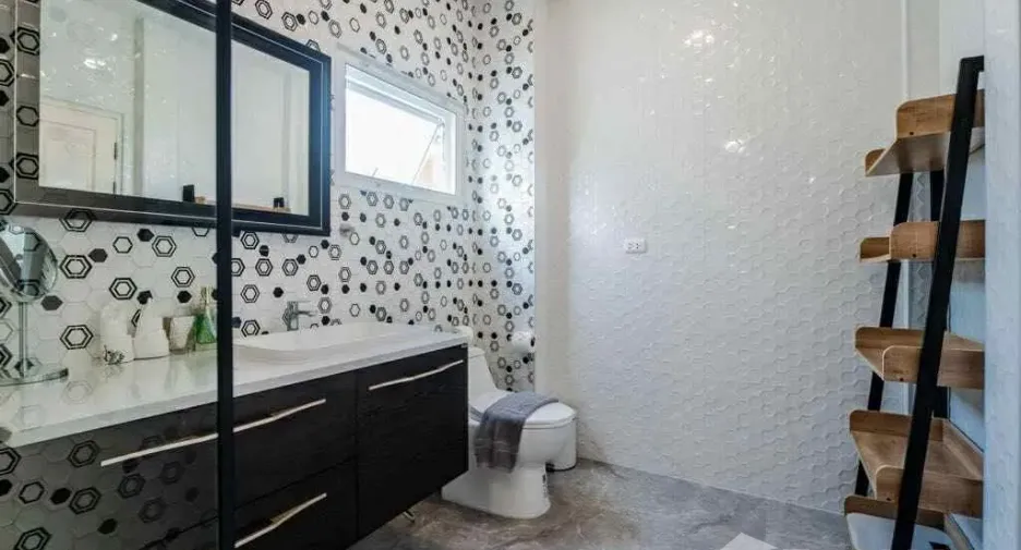 For sale 2 ベッドルーム house in Mueang Phuket, Phuket