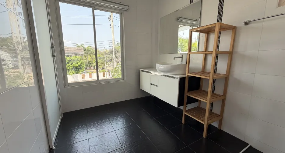 For sale and for rent 3 bedrooms house in San Sai, Chiang Mai